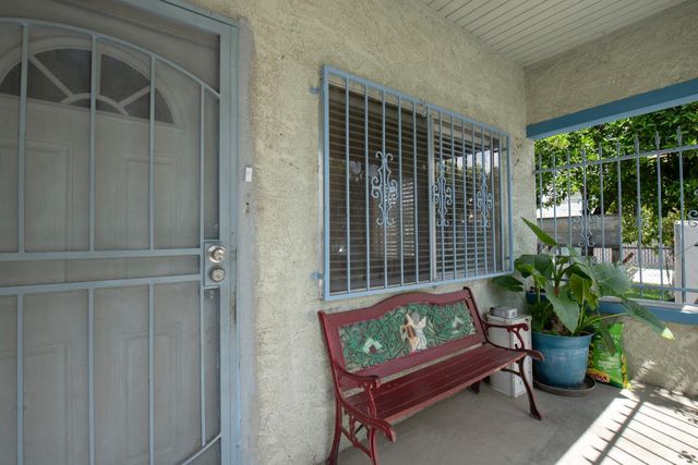 3829 E Iowa Avenue, Fresno, CA 93702