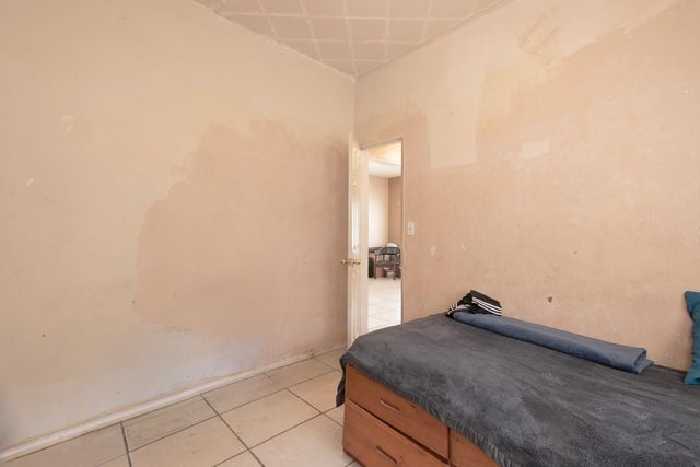 3829 E Iowa Avenue, Fresno, CA 93702