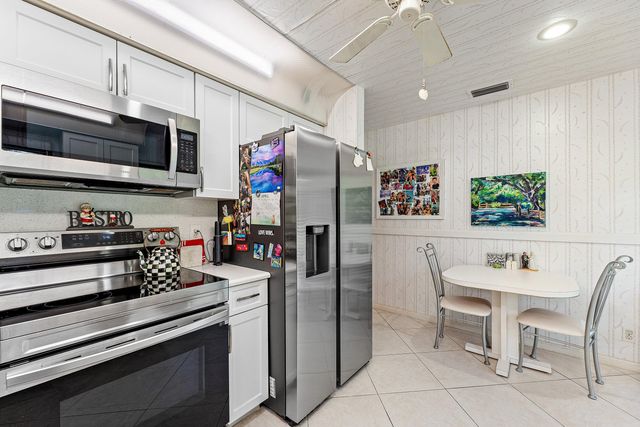 643 W Lakewoode Circle, Delray Beach, FL 33445