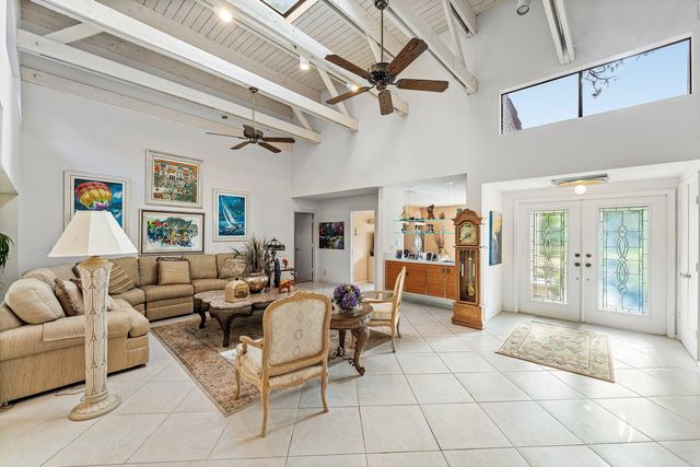 643 W Lakewoode Circle, Delray Beach, FL 33445