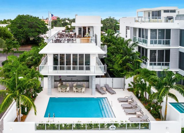 643 W Lakewoode Circle, Delray Beach, FL 33445