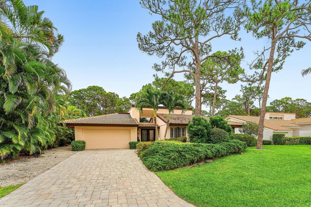 643 W Lakewoode Circle, Delray Beach, FL 33445