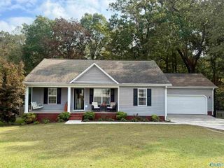 77 Temple Crossing, Arab, AL 35016