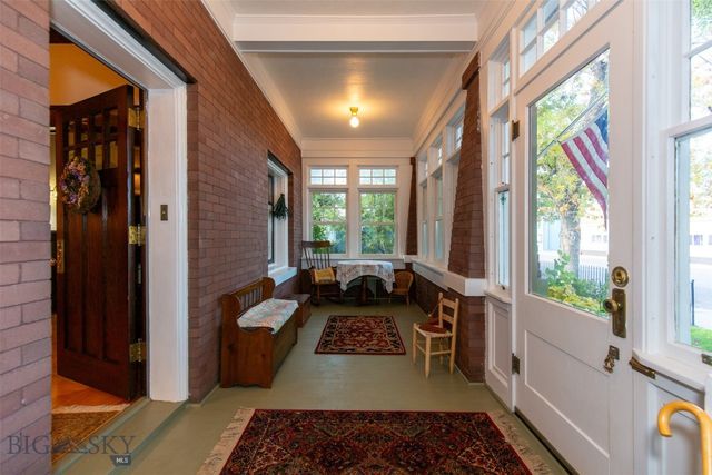 12 N Division St, Whitehall, MT 59759