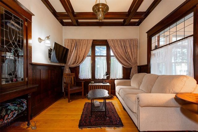 12 N Division St, Whitehall, MT 59759