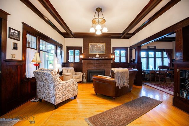 12 N Division St, Whitehall, MT 59759