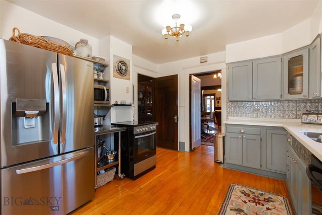 12 N Division St, Whitehall, MT 59759