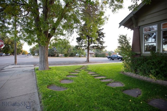 12 N Division St, Whitehall, MT 59759