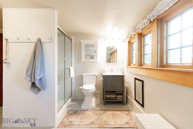 12 N Division St, Whitehall, MT 59759