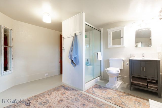 12 N Division St, Whitehall, MT 59759