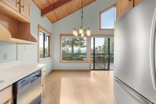 35520 Ocean View Ct, Gualala, CA 95445