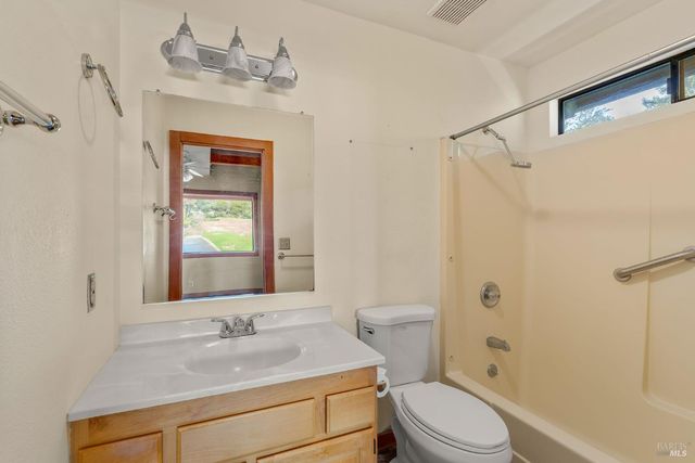 35520 Ocean View Ct, Gualala, CA 95445