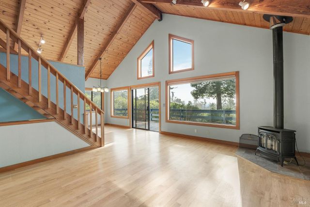 35520 Ocean View Ct, Gualala, CA 95445