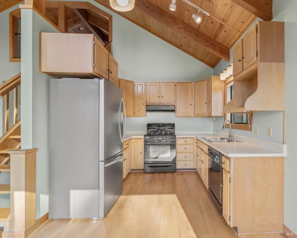 35520 Ocean View Ct, Gualala, CA 95445