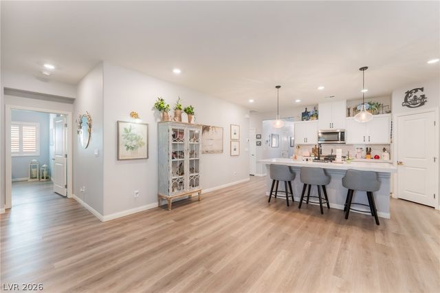 7539 Charlotte Bay Avenue, North Las Vegas, NV 89084
