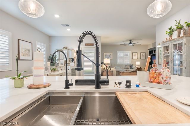 7539 Charlotte Bay Avenue, North Las Vegas, NV 89084