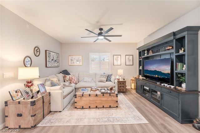 7539 Charlotte Bay Avenue, North Las Vegas, NV 89084