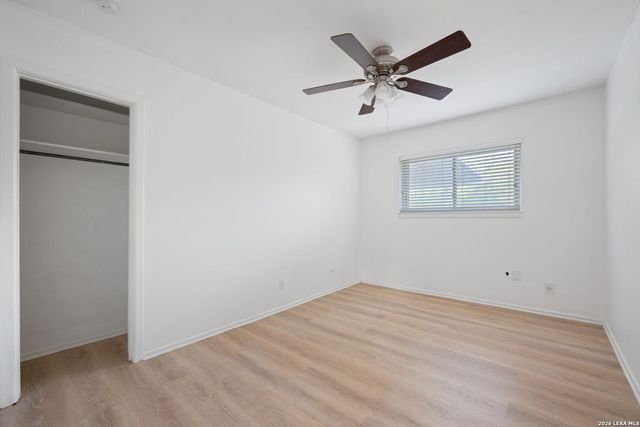 11110 RENDEZVOUS DR, San Antonio, TX 78216