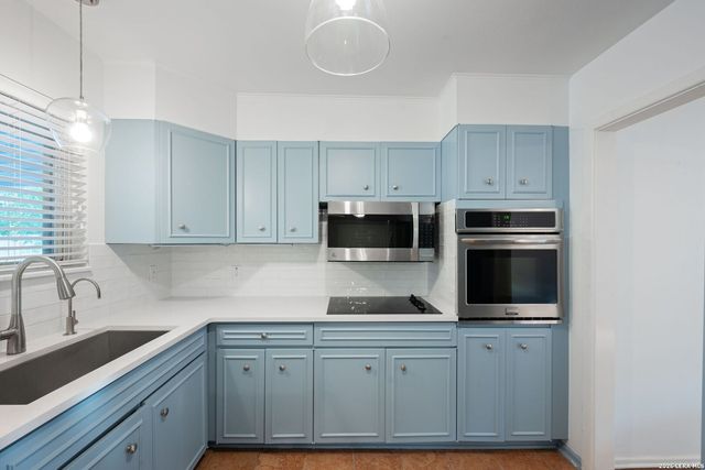 11110 RENDEZVOUS DR, San Antonio, TX 78216