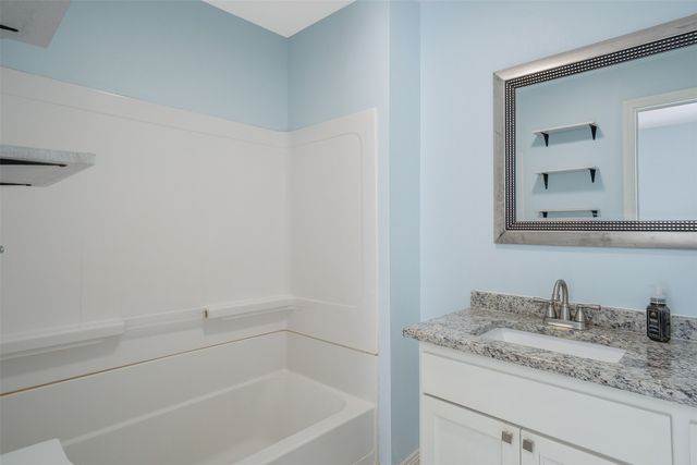 10670 Seven Hills Road, Tyler, TX 75708