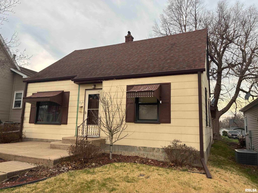 834 S 18TH Street, Quincy, IL 62301