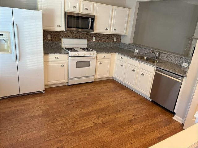 2010 Whitestone Place, Alpharetta, GA 30005