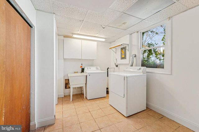 208 ELK RD, Essex, MD 21221