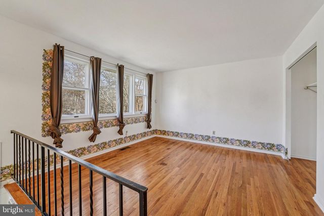 208 ELK RD, Essex, MD 21221