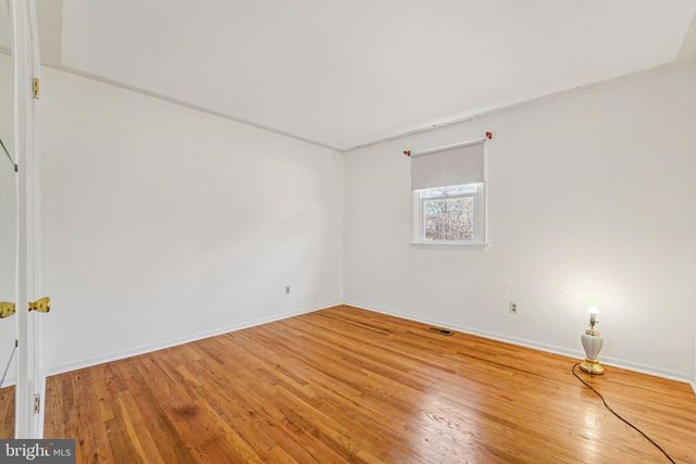 208 ELK RD, Essex, MD 21221