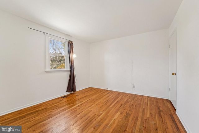 208 ELK RD, Essex, MD 21221