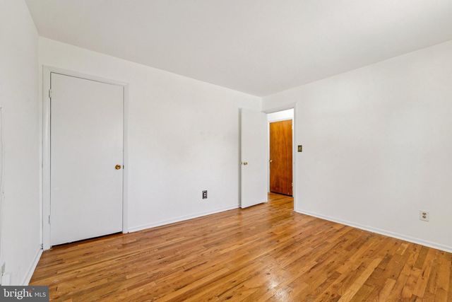 208 ELK RD, Essex, MD 21221