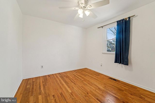 208 ELK RD, Essex, MD 21221