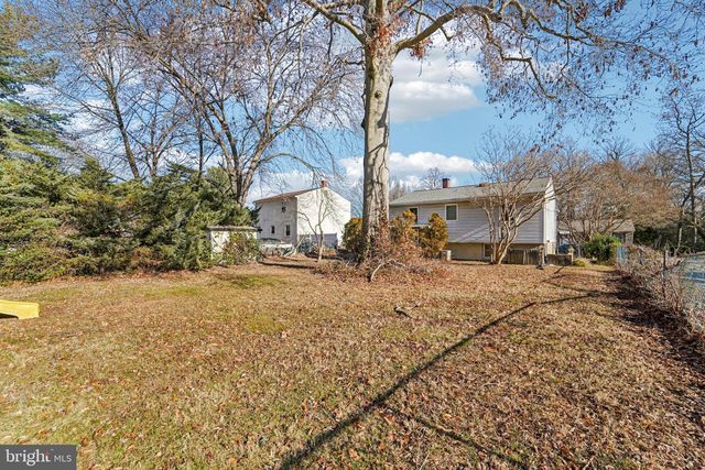 208 ELK RD, Essex, MD 21221