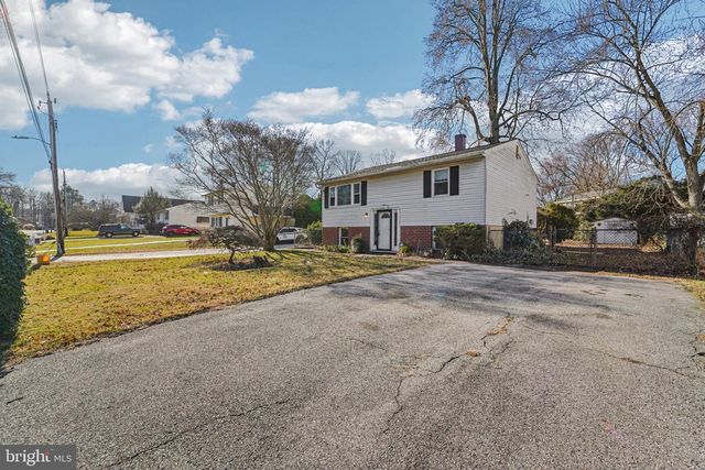 208 ELK RD, Essex, MD 21221