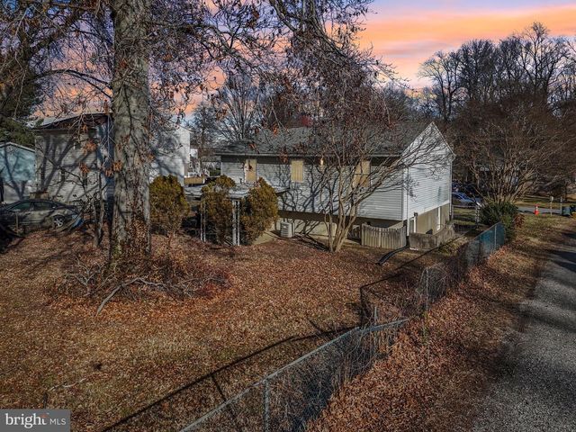 208 ELK RD, Essex, MD 21221