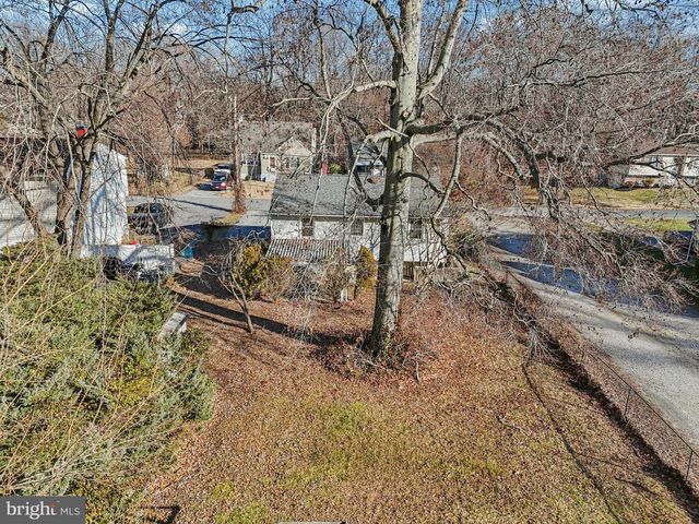 208 ELK RD, Essex, MD 21221