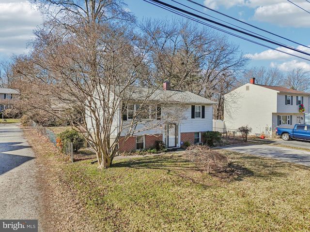 208 ELK RD, Essex, MD 21221
