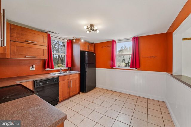 208 ELK RD, Essex, MD 21221