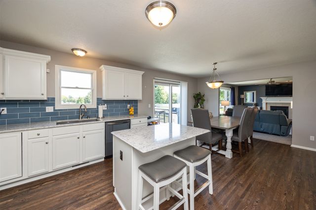 4104 SW 2nd Street, Ankeny, IA 50023