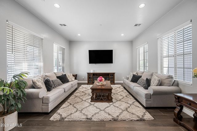 16824 W JEFFERSON Street, Goodyear, AZ 85338