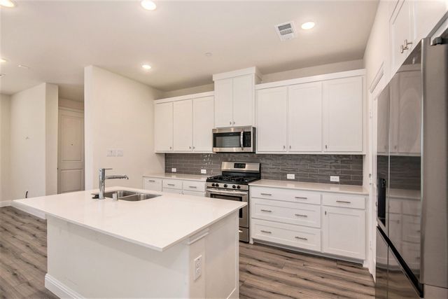 4525 Bishop Street, North Richland Hills, TX 76180