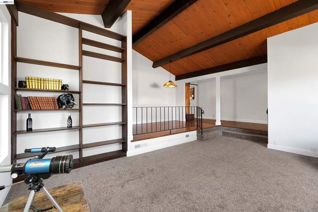 31364 Meadowbrook Ave, Hayward, CA 94544