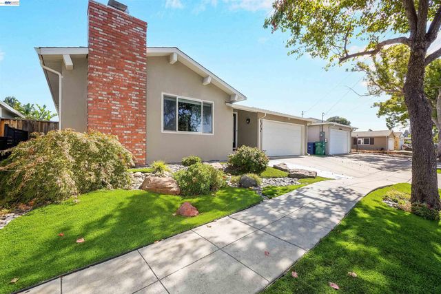 31364 Meadowbrook Ave, Hayward, CA 94544