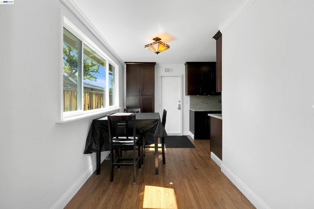 31364 Meadowbrook Ave, Hayward, CA 94544