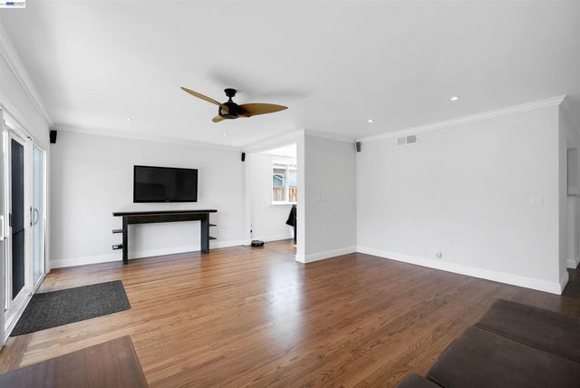 31364 Meadowbrook Ave, Hayward, CA 94544