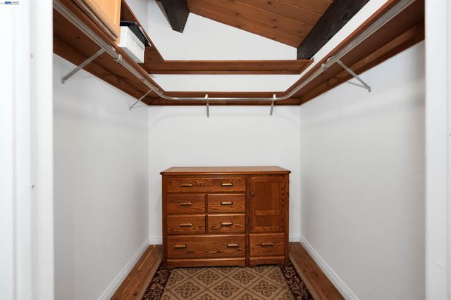31364 Meadowbrook Ave, Hayward, CA 94544