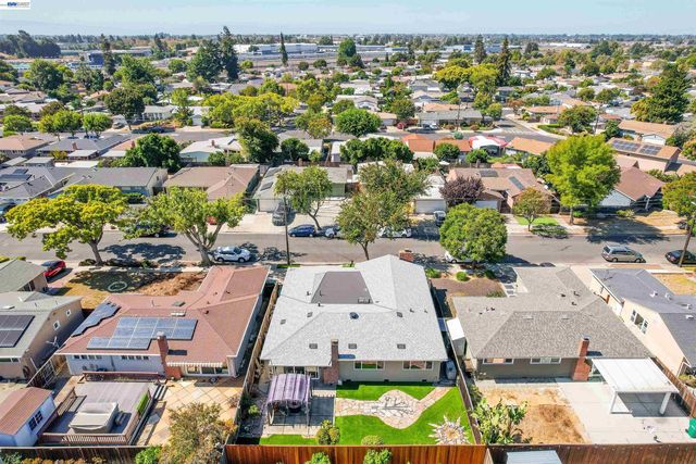31364 Meadowbrook Ave, Hayward, CA 94544