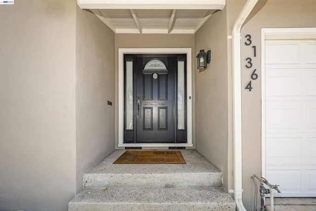 31364 Meadowbrook Ave, Hayward, CA 94544