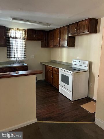 1611 NORTH ST, Harrisburg, PA 17103