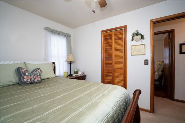 501 E 24th Street S, Newton, IA 50208